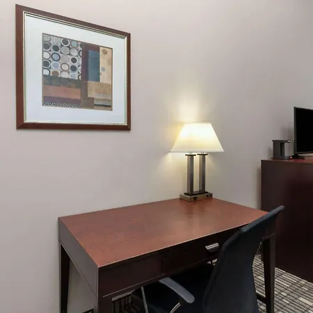 La Quinta By Wyndham Fort Worth - Lake Worth